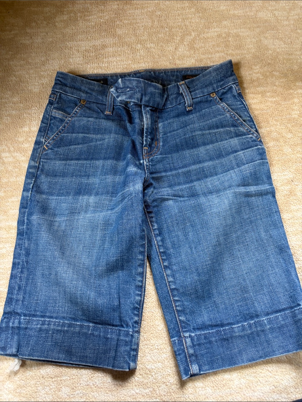 Citizens Of Humanity Mid-Blue Boyfriend Bermuda Jeans